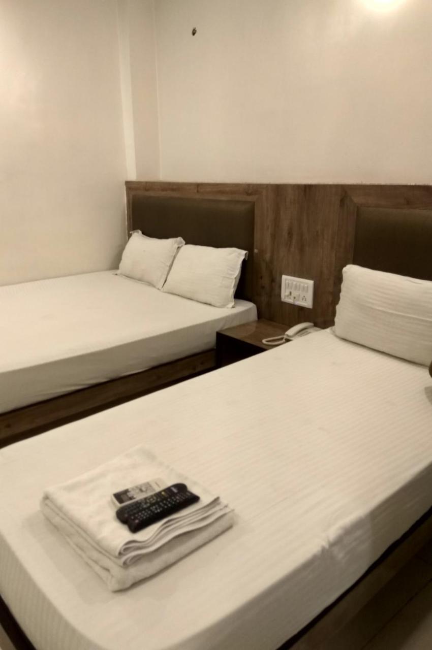 Hotel Le Mem Дели Экстерьер фото