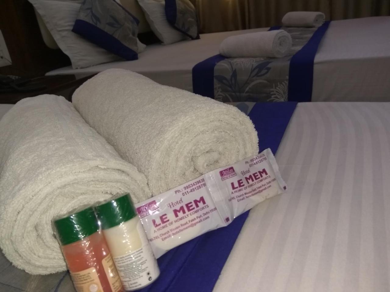 Hotel Le Mem Дели Экстерьер фото