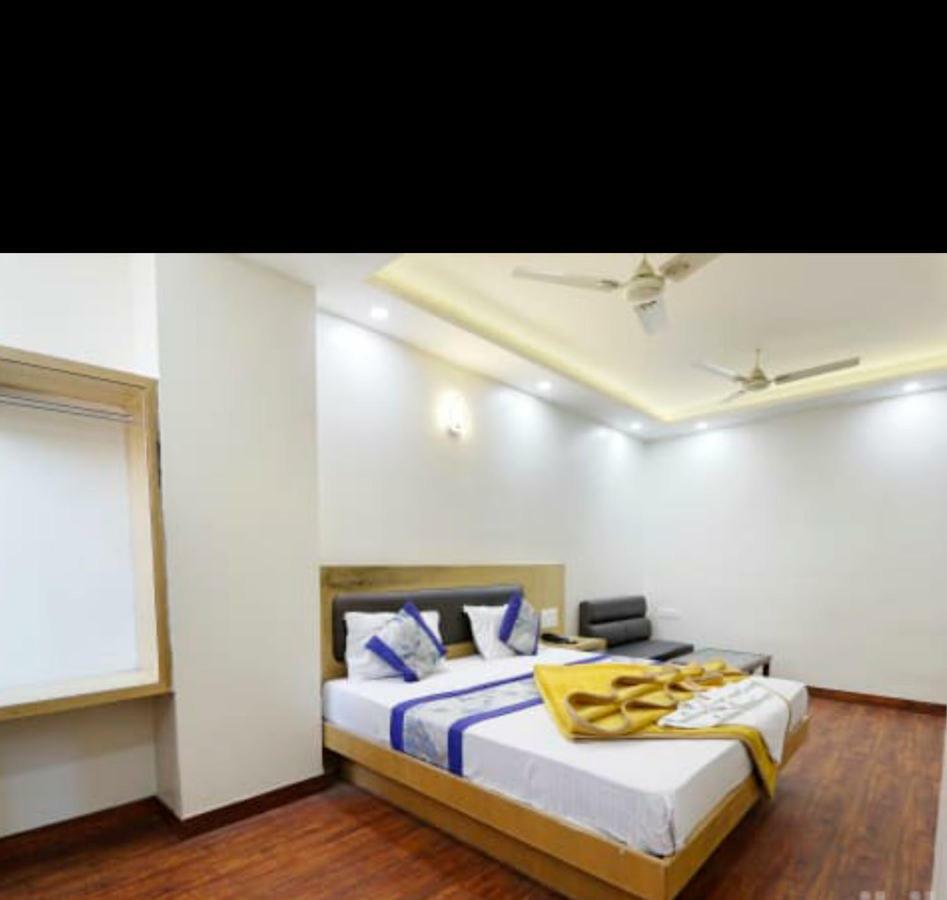 Hotel Le Mem Дели Экстерьер фото