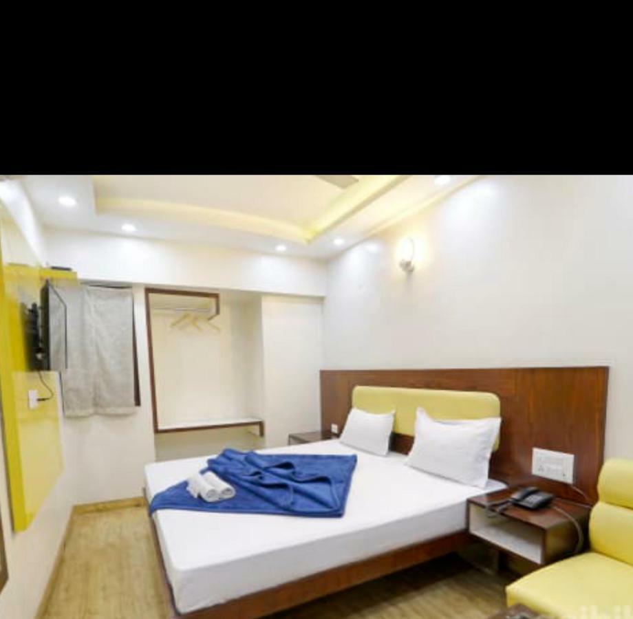 Hotel Le Mem Дели Экстерьер фото