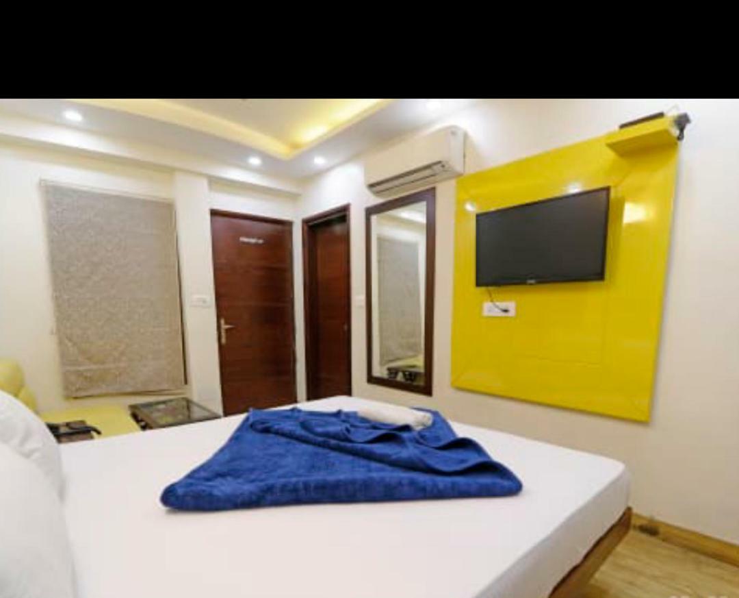 Hotel Le Mem Дели Экстерьер фото