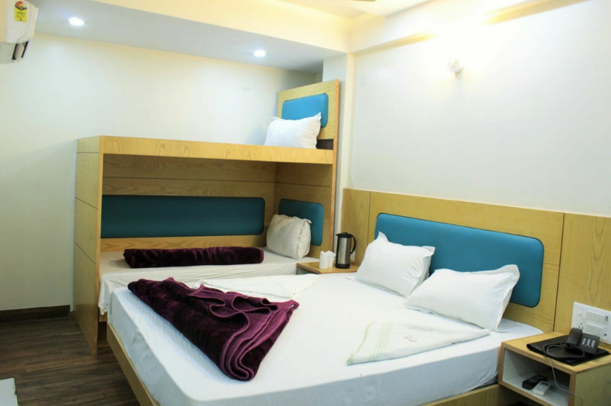 Hotel Le Mem Дели Экстерьер фото